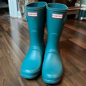 Hunter short matte turquoise boots